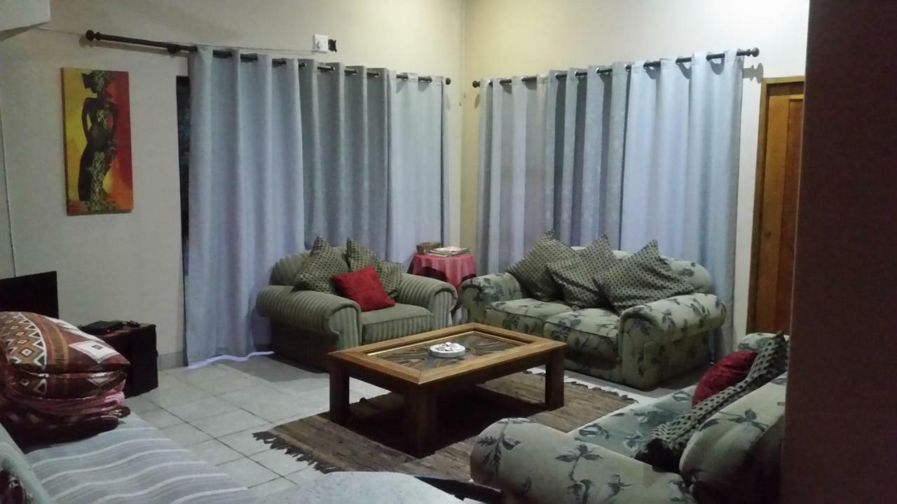 Khaya La Manzi Villa Port Edward Exteriör bild